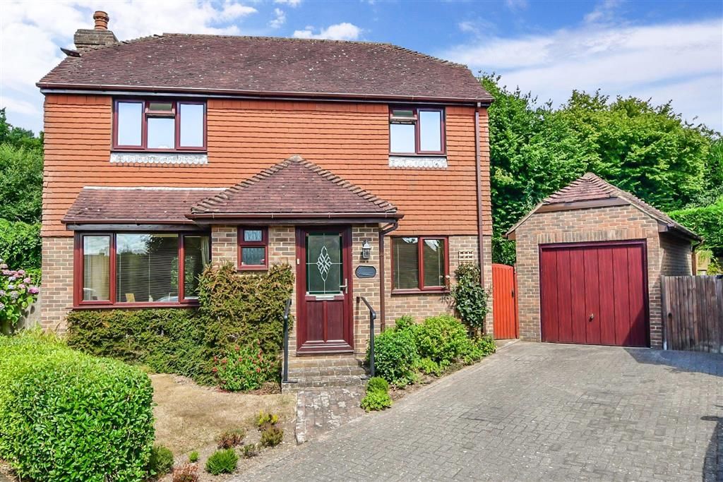 3 bed detached house for sale in Orchard Close, Fairwarp, Uckfield