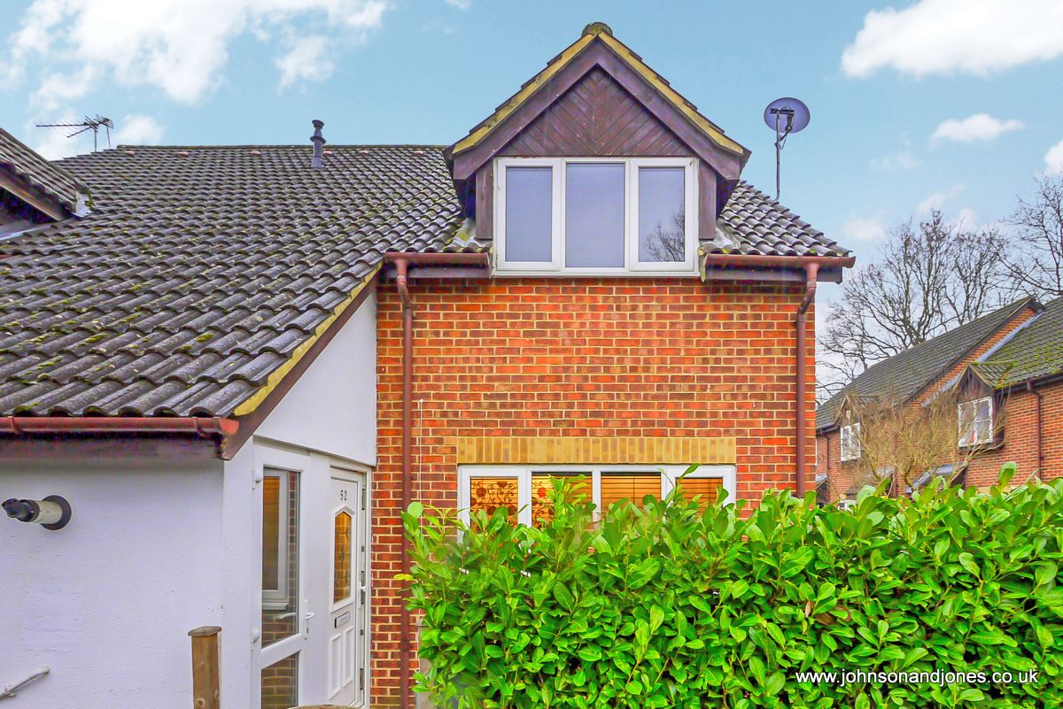 1 bed end terrace house to rent in Monks Crescent, Addlestone KT15 Zoopla