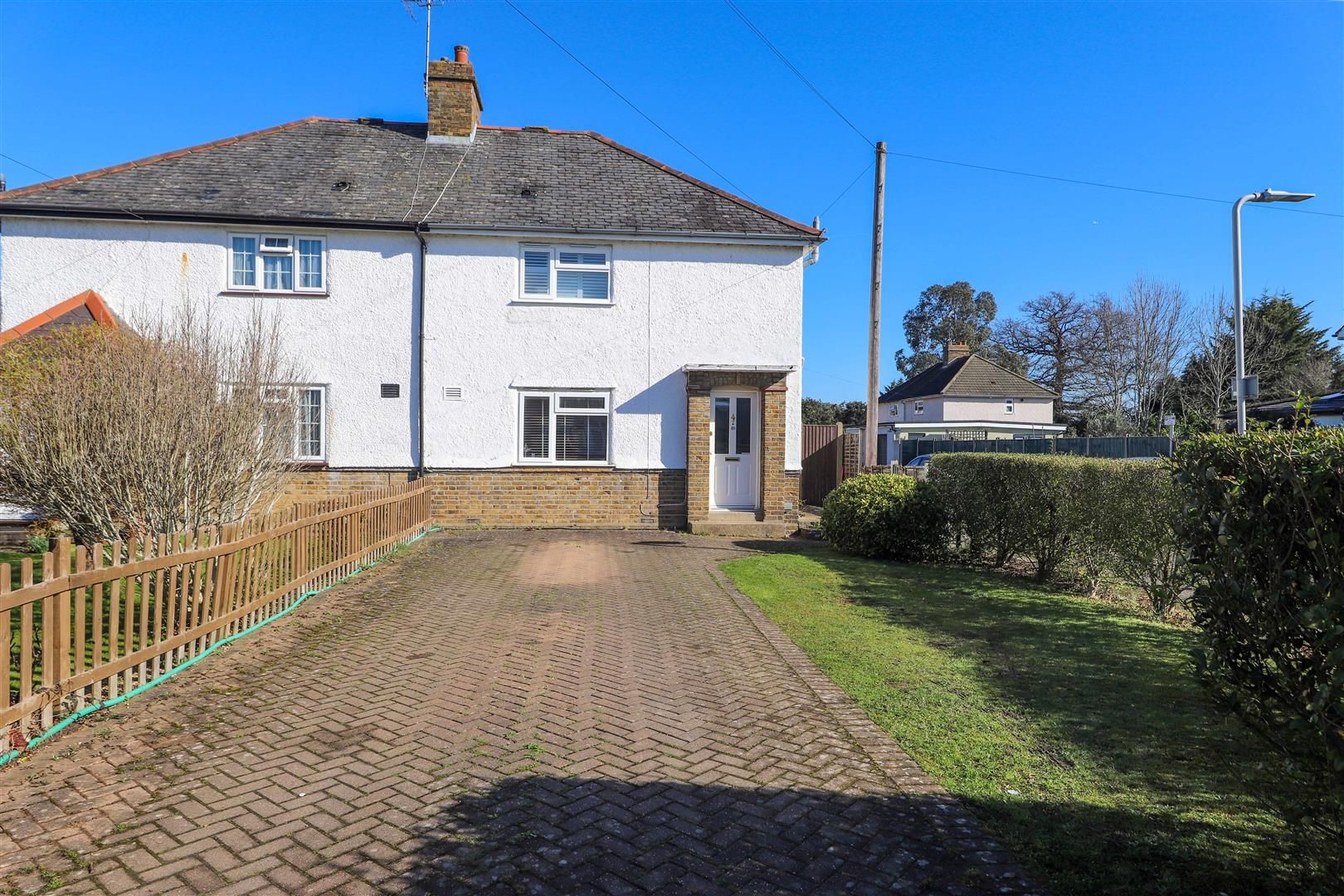 3 bed semidetached house for sale in Glebe Avenue, Ickenham, Uxbridge