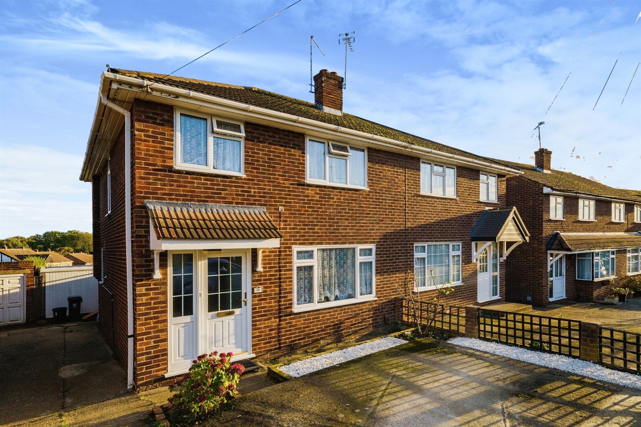 3 bed semidetached house for sale in Western Road, Nazeing, Waltham