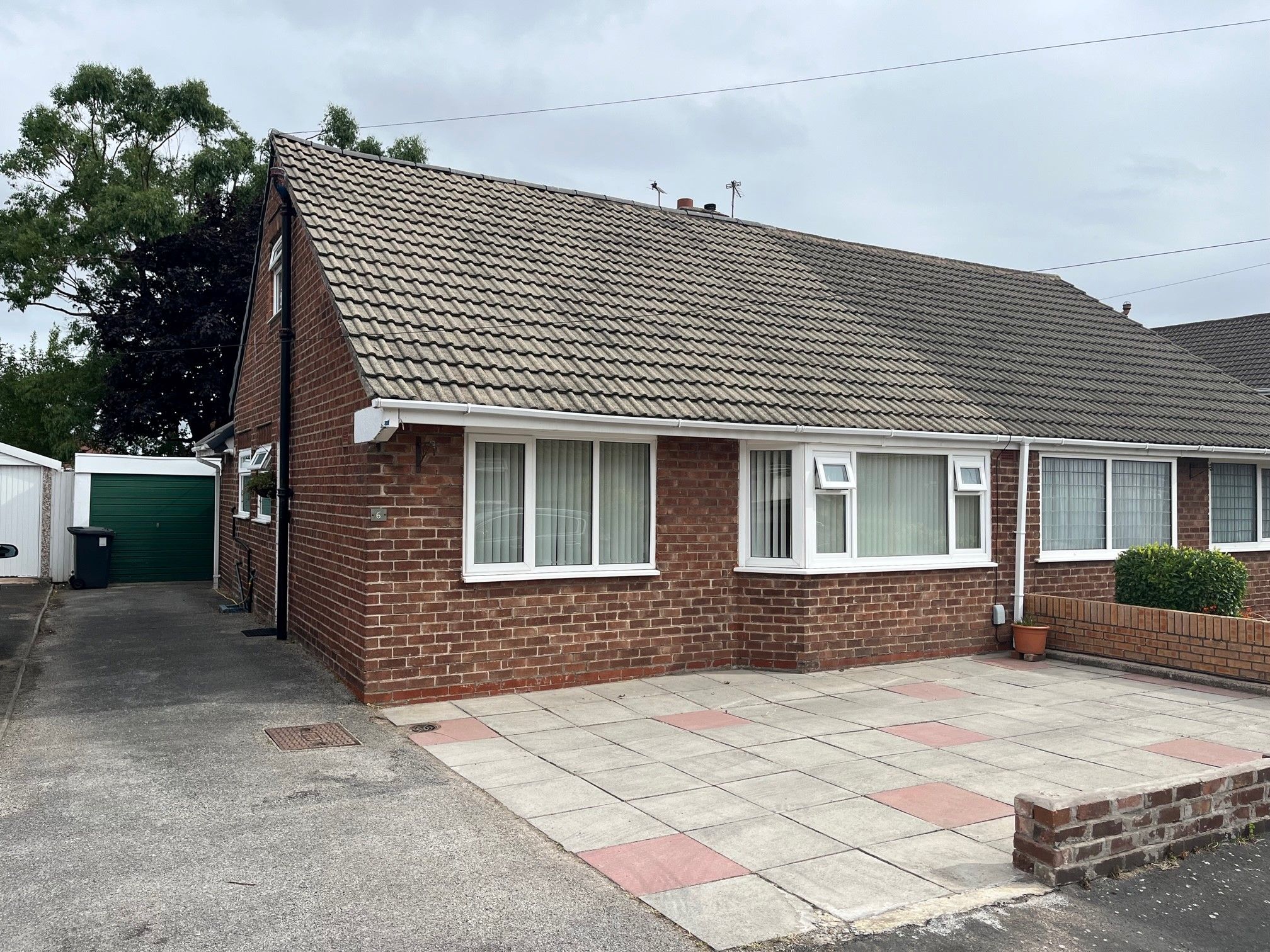 3 bed semidetached bungalow for sale in Towers Avenue, Maghull
