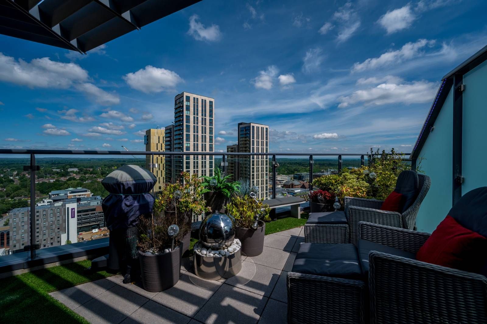 Guildford Road, Woking GU22, Woking,  