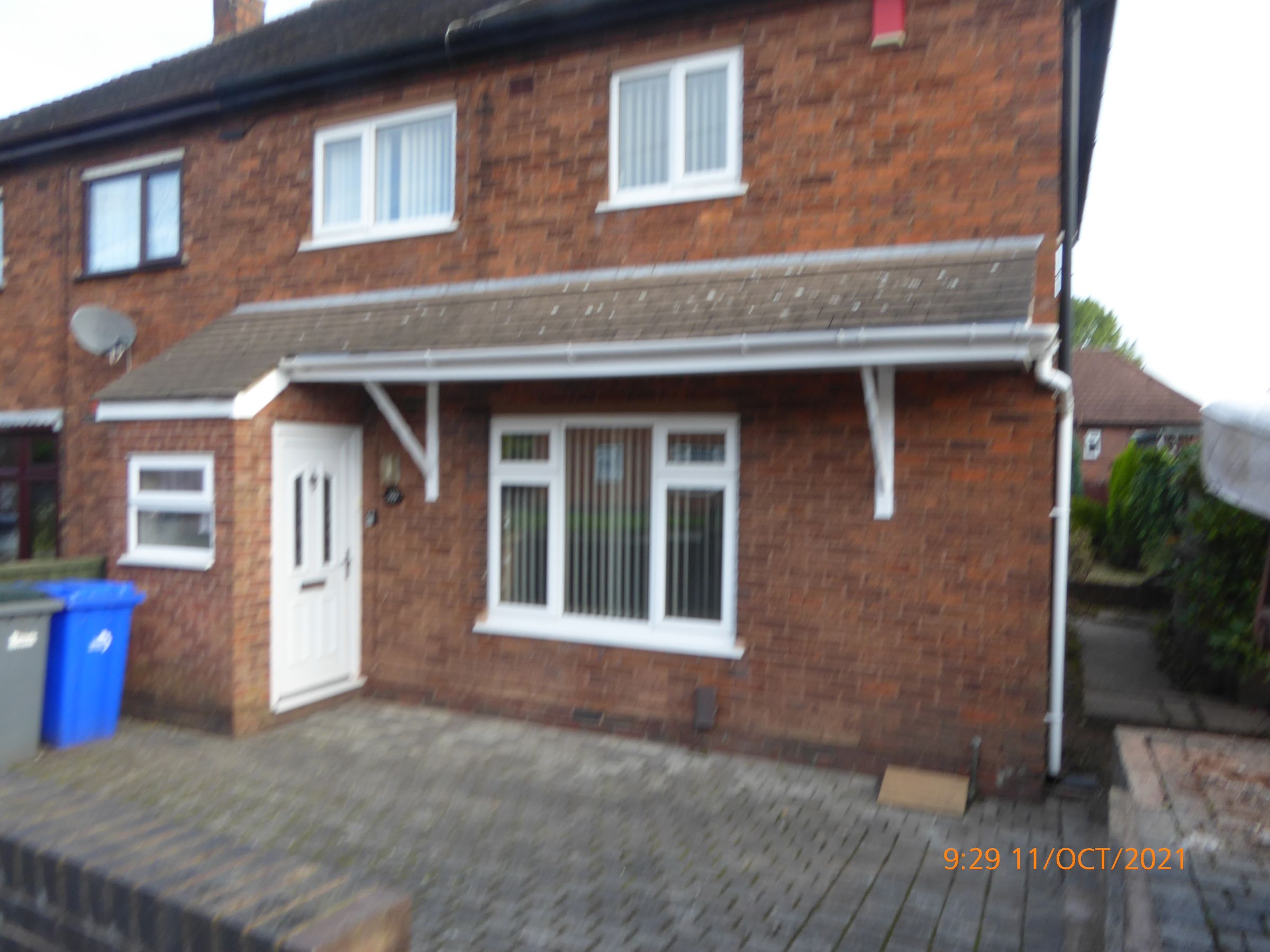 3 bed semidetached house to rent in Beverley Drive, Bentilee, Stoke On