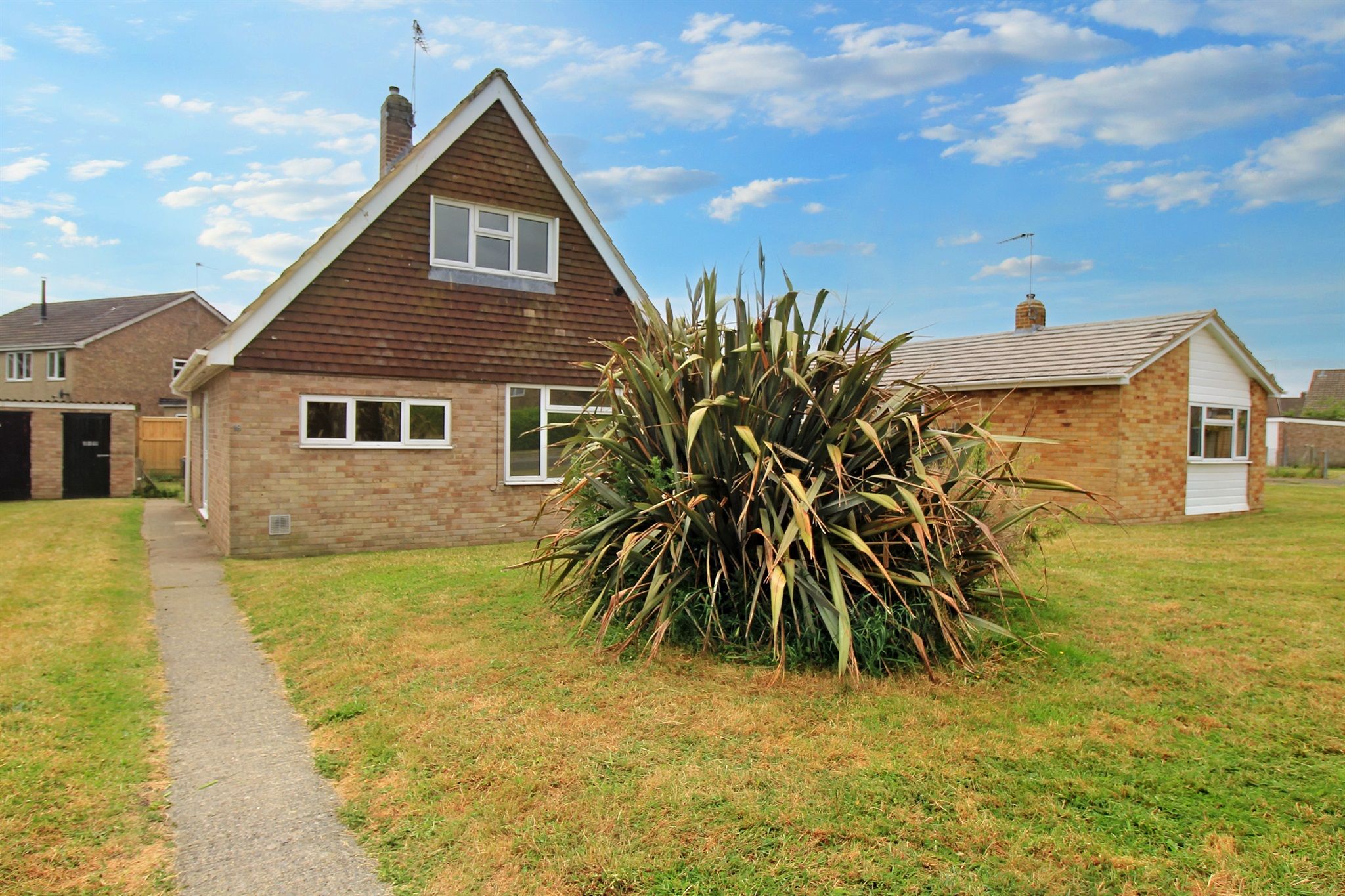3 bed property for sale in Sarum Drive, Devizes SN10 Zoopla