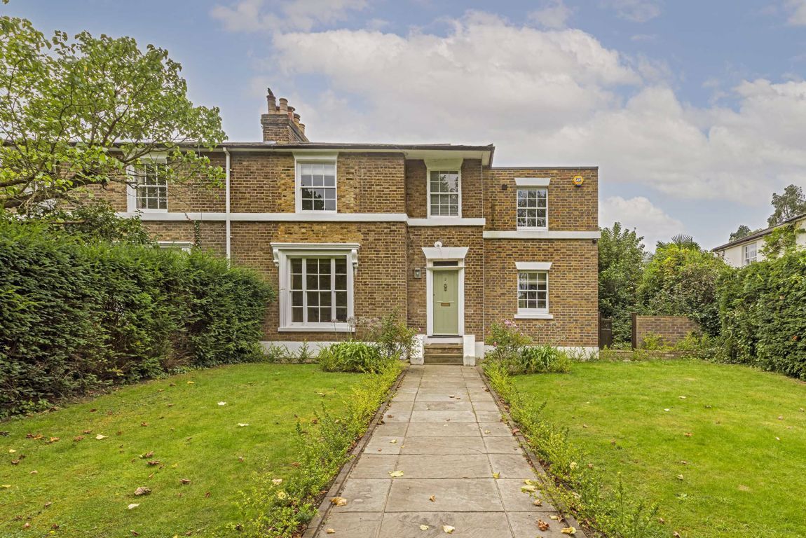 3 bed terraced house for sale in Trafalgar Road, Twickenham TW2 Zoopla