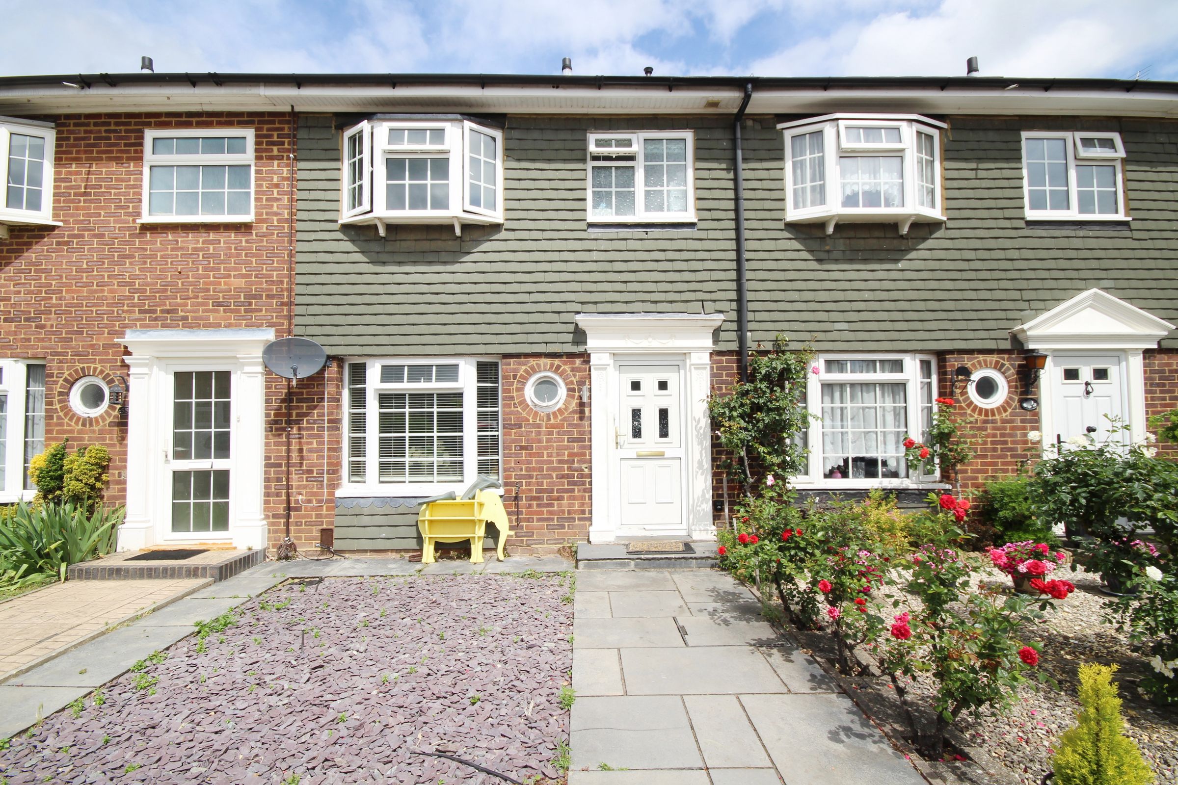 3 bed terraced house for sale in Garrick Close, Staines TW18 Zoopla