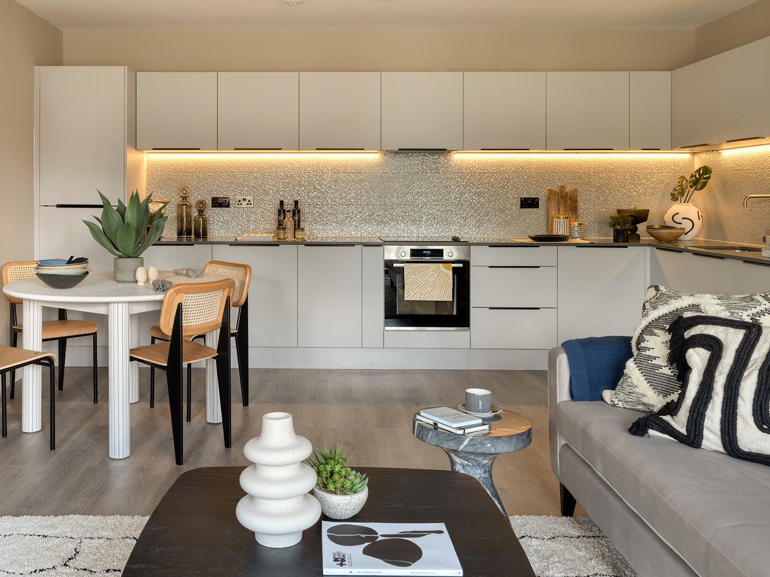 Flat 1 133 Kilburn Lane London W10  