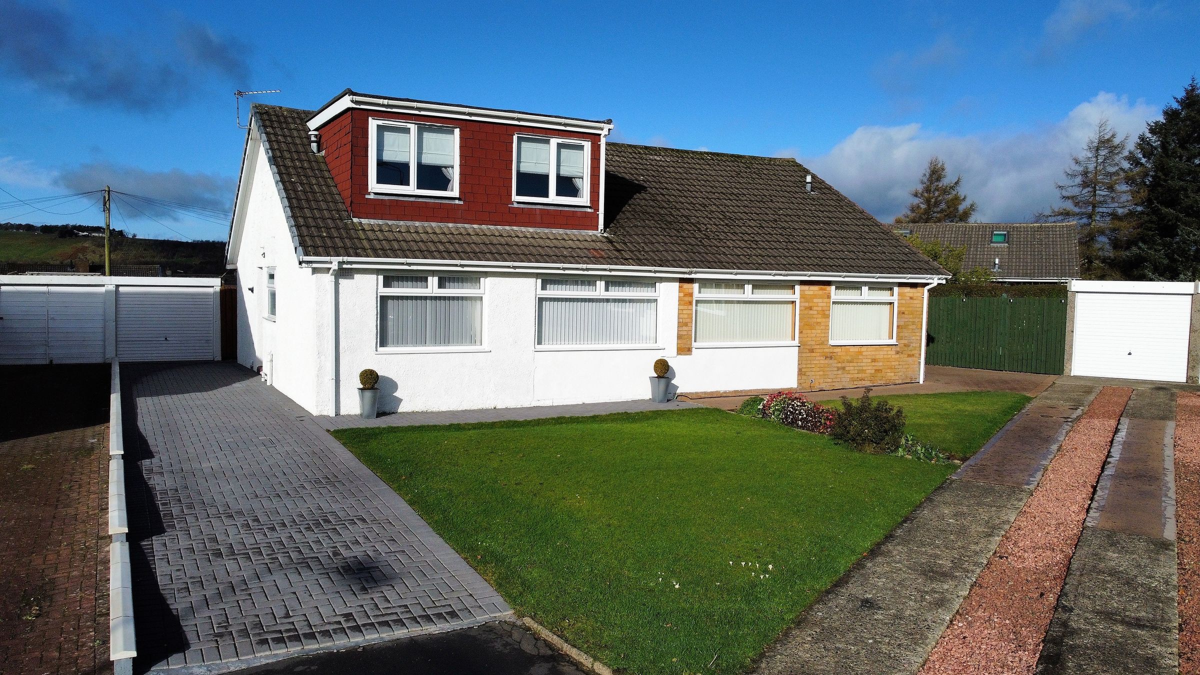 4 bed semidetached bungalow for sale in Kingston Avenue, Neilston G78 Zoopla