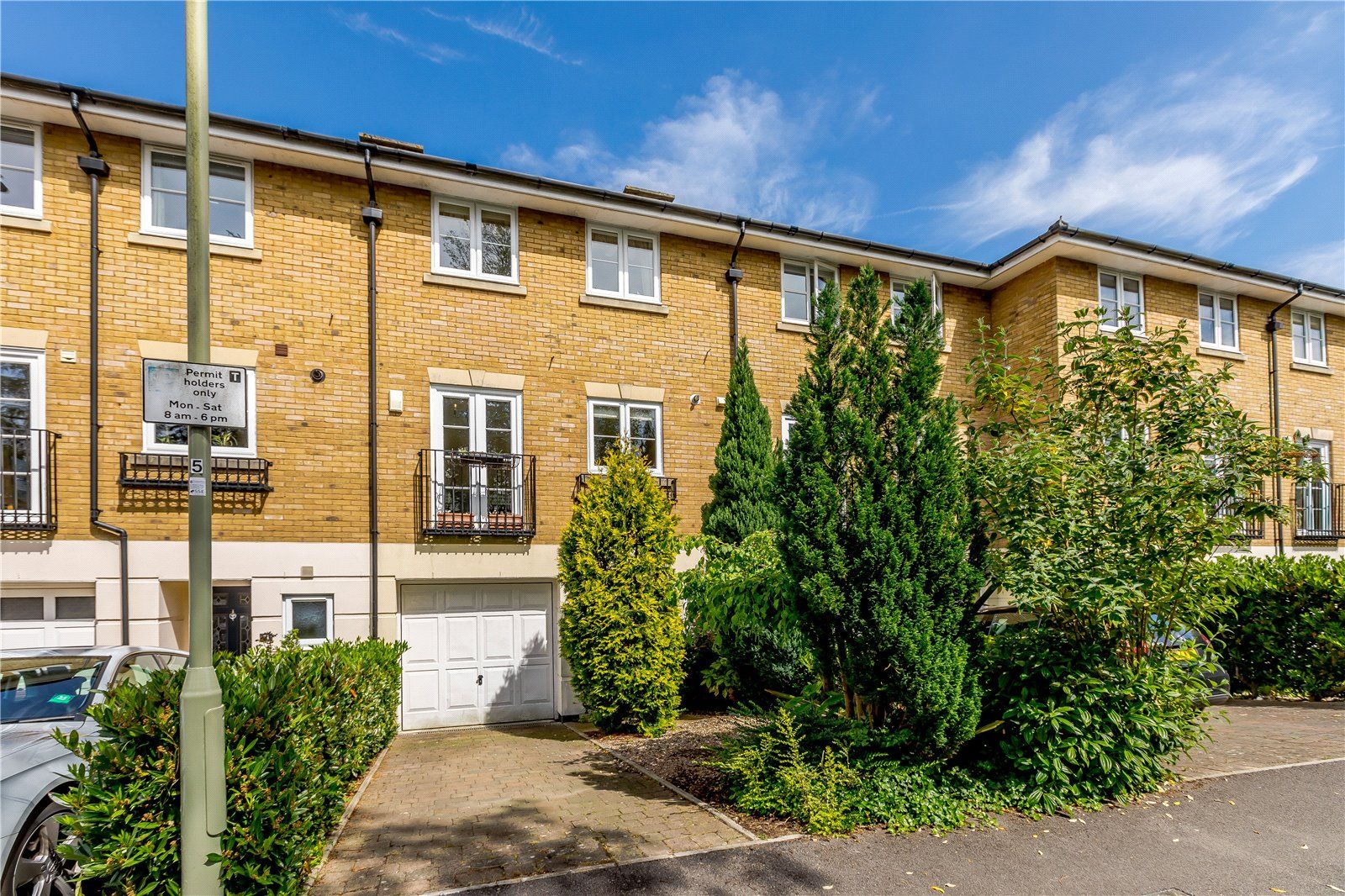 Cornes Close Winchester Hampshire SO22  