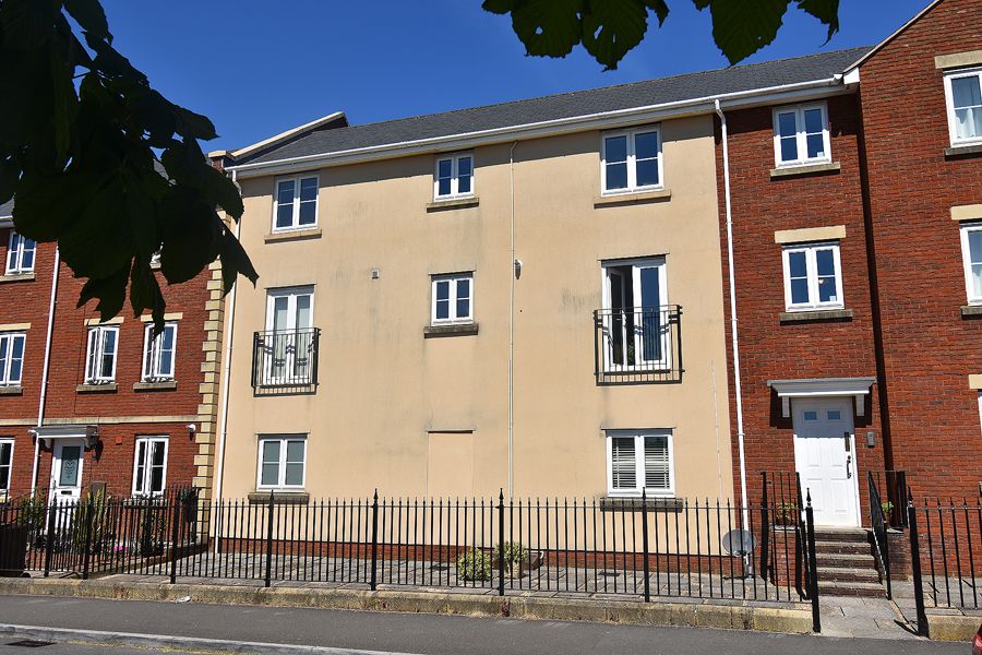 Royal Crescent, Kings Heath, Exeter EX2  