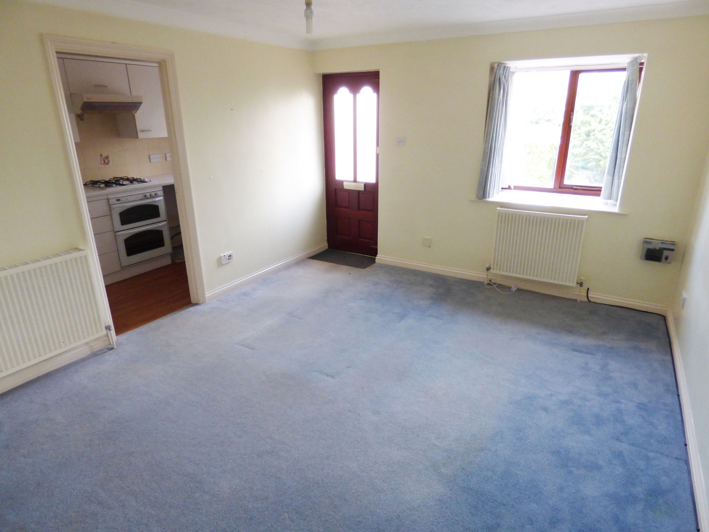 2 bed to rent in Lyminster Road, Wick, Littlehampton BN17