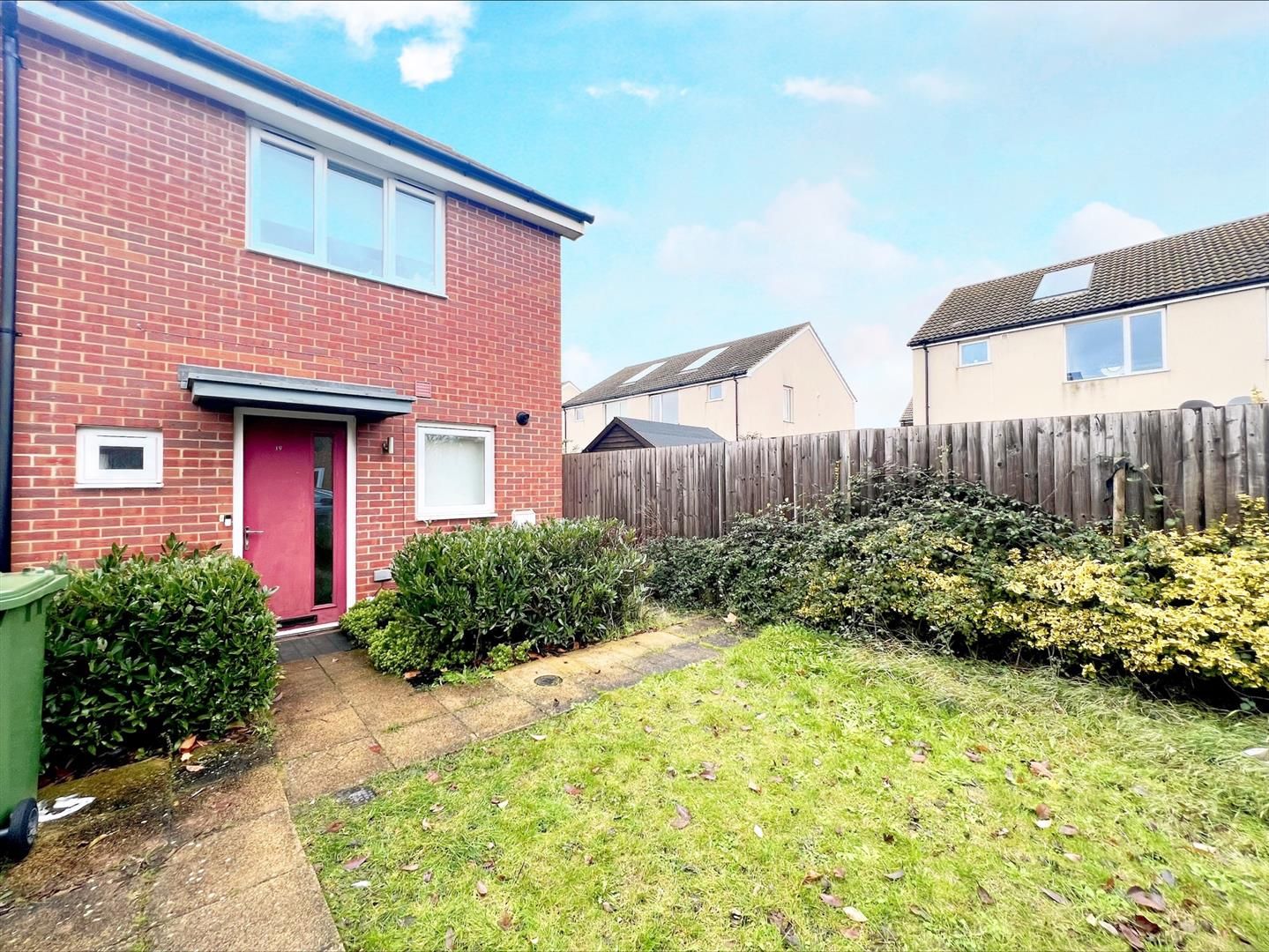 2 bed property to rent in Spitfire Road, Upper Cambourne, Cambridge