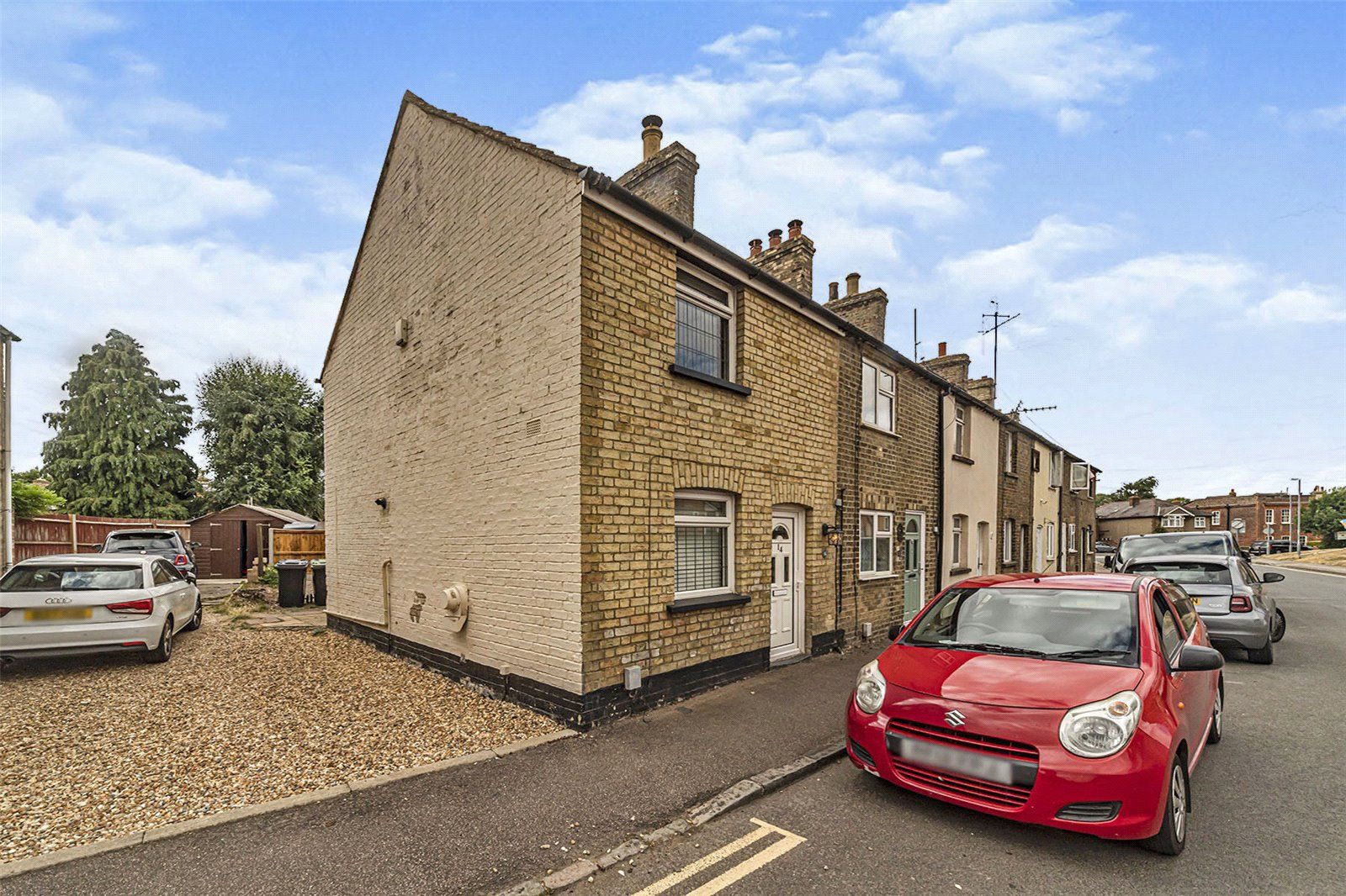 2 bed end terrace house for sale in Station Road, Langford, Biggleswade