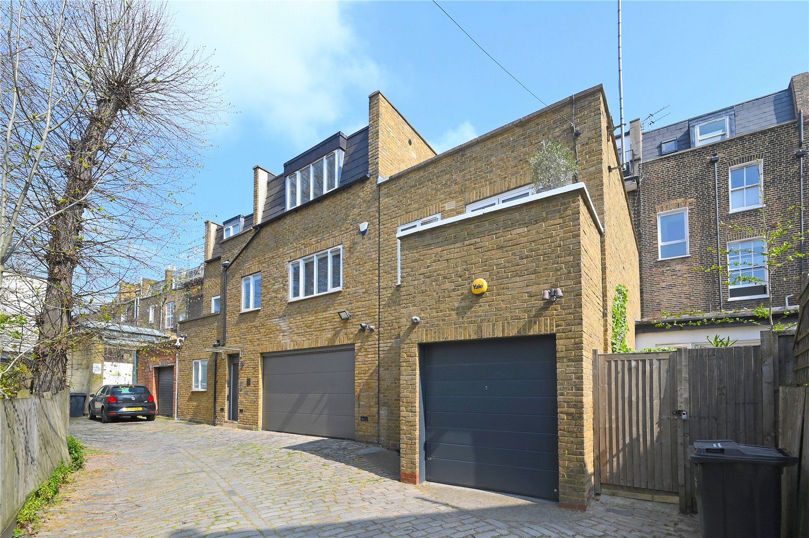 Cobham Mews, Camden, London NW1  