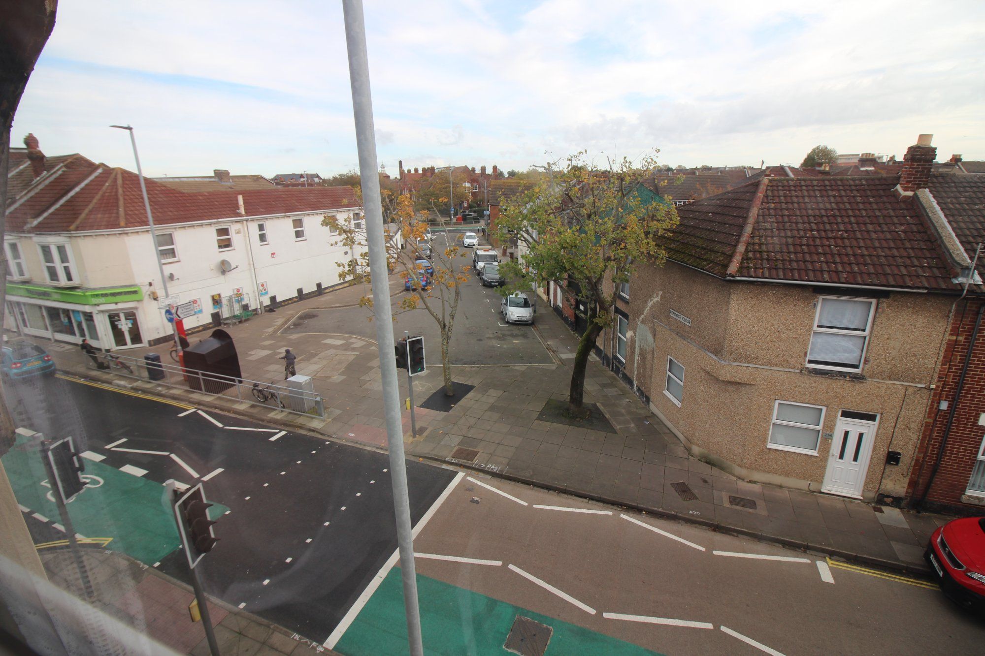 2 bed flat for sale in Twyford Avenue PO2 Zoopla