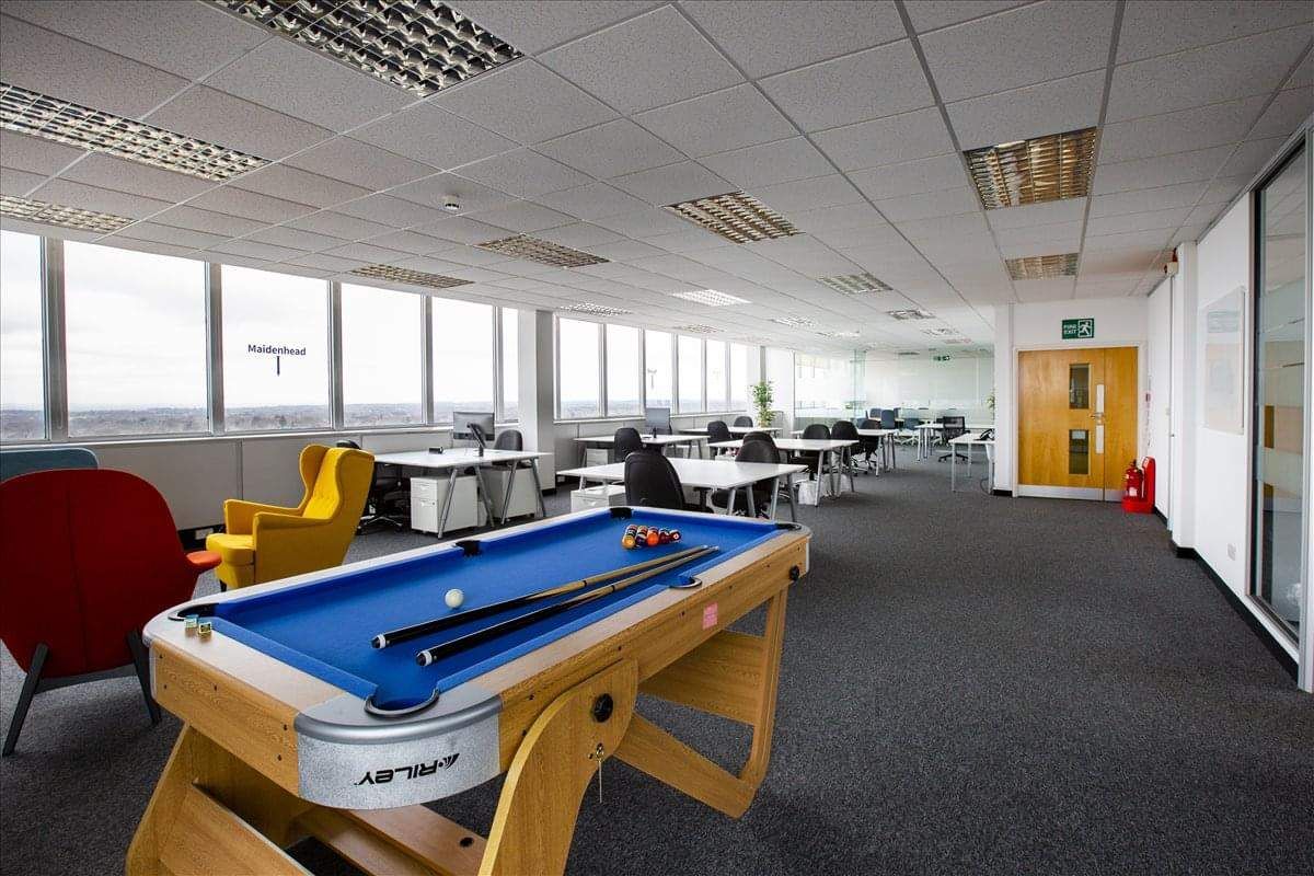Serviced office to let in Bracknell Enterprise And Innovation Hub