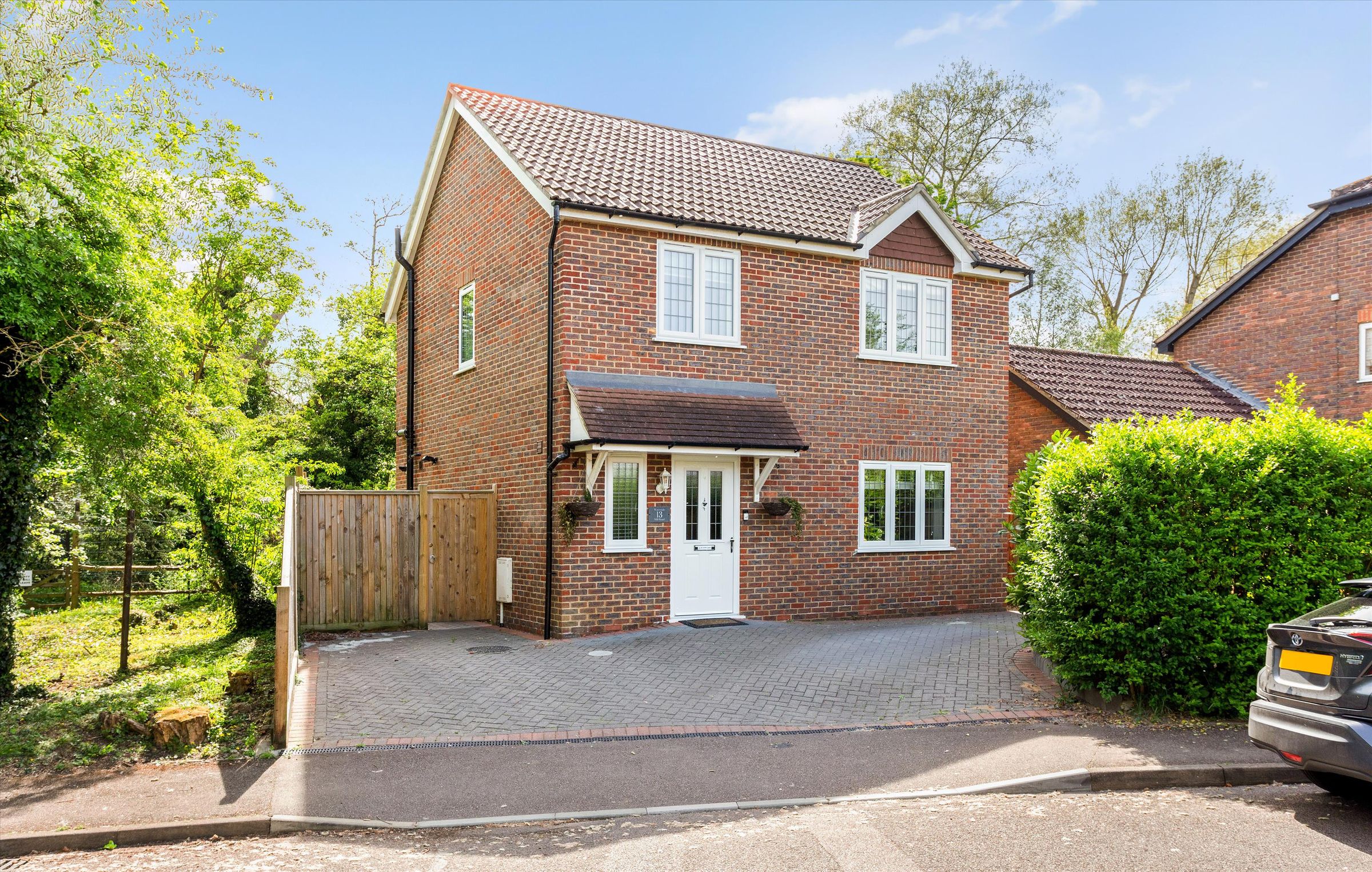 3 bed detached house for sale in Mill Road, Dunton Green, Sevenoaks