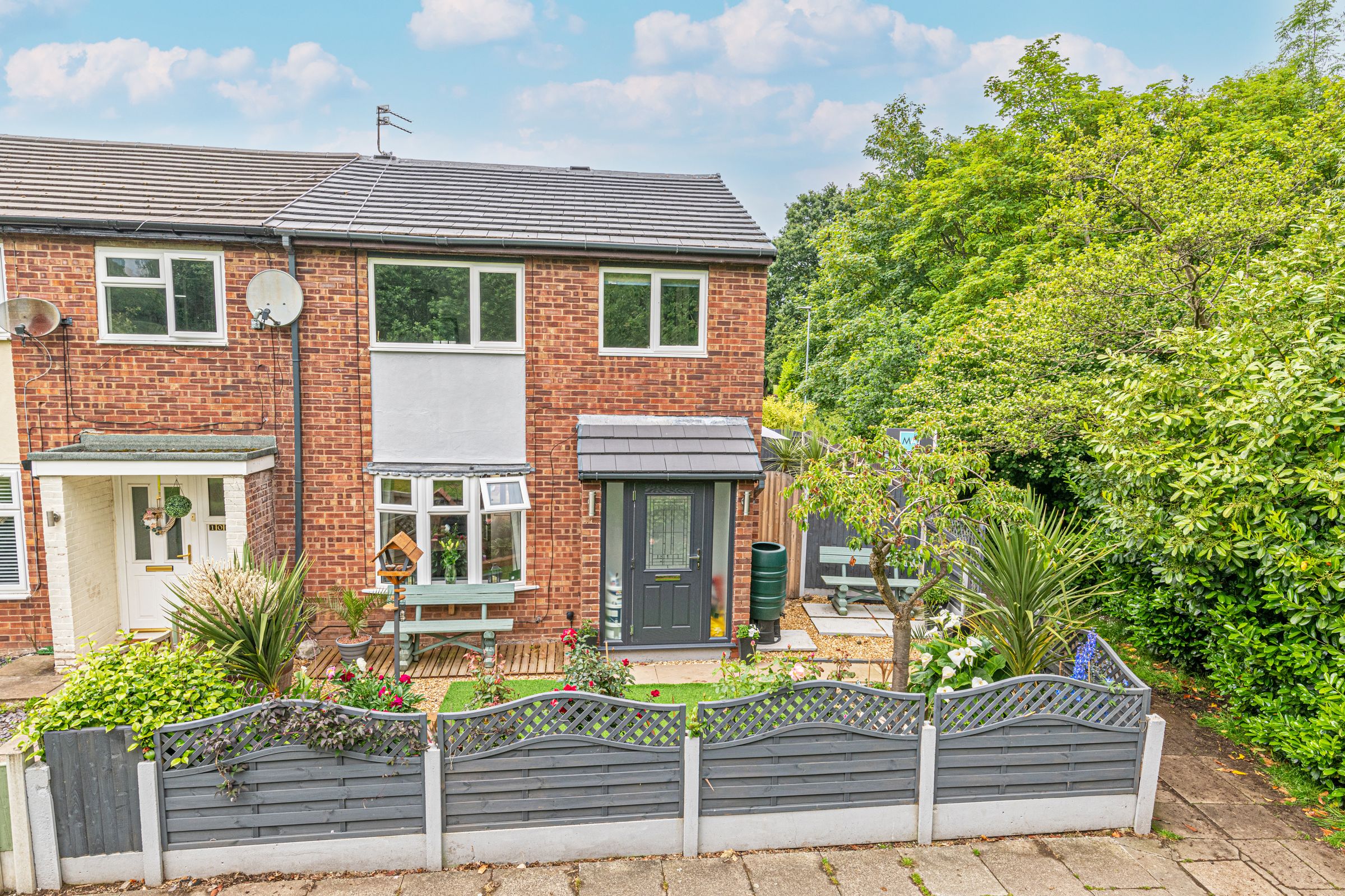 3 bed end terrace house for sale in Dale Lane, Appleton, Warrington WA4