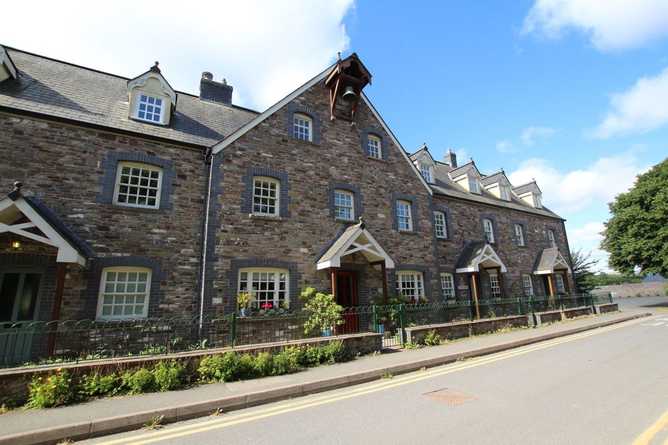 4 bed terraced house for sale in The Watton, Brecon, Brecon LD3 Zoopla