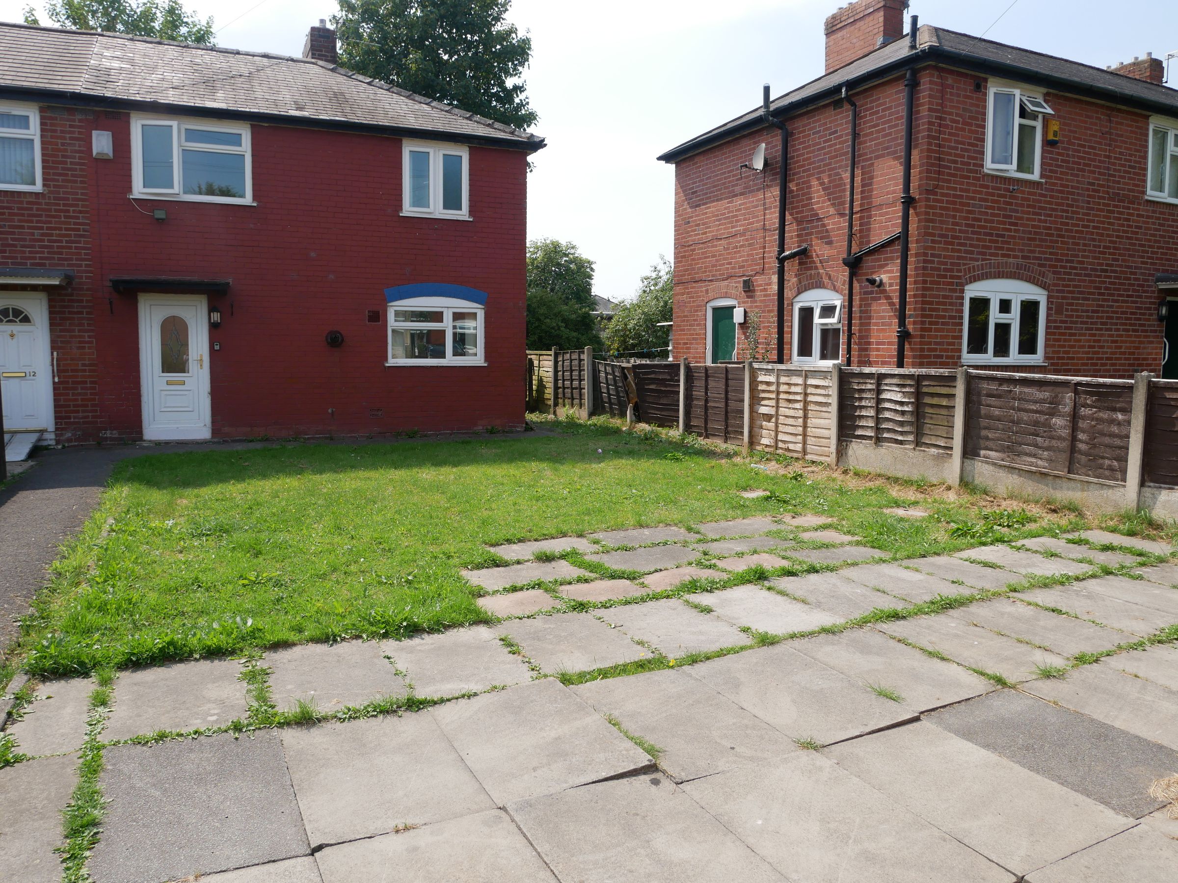 3 bed semidetached house for sale in Mirfield Avenue, Blackley