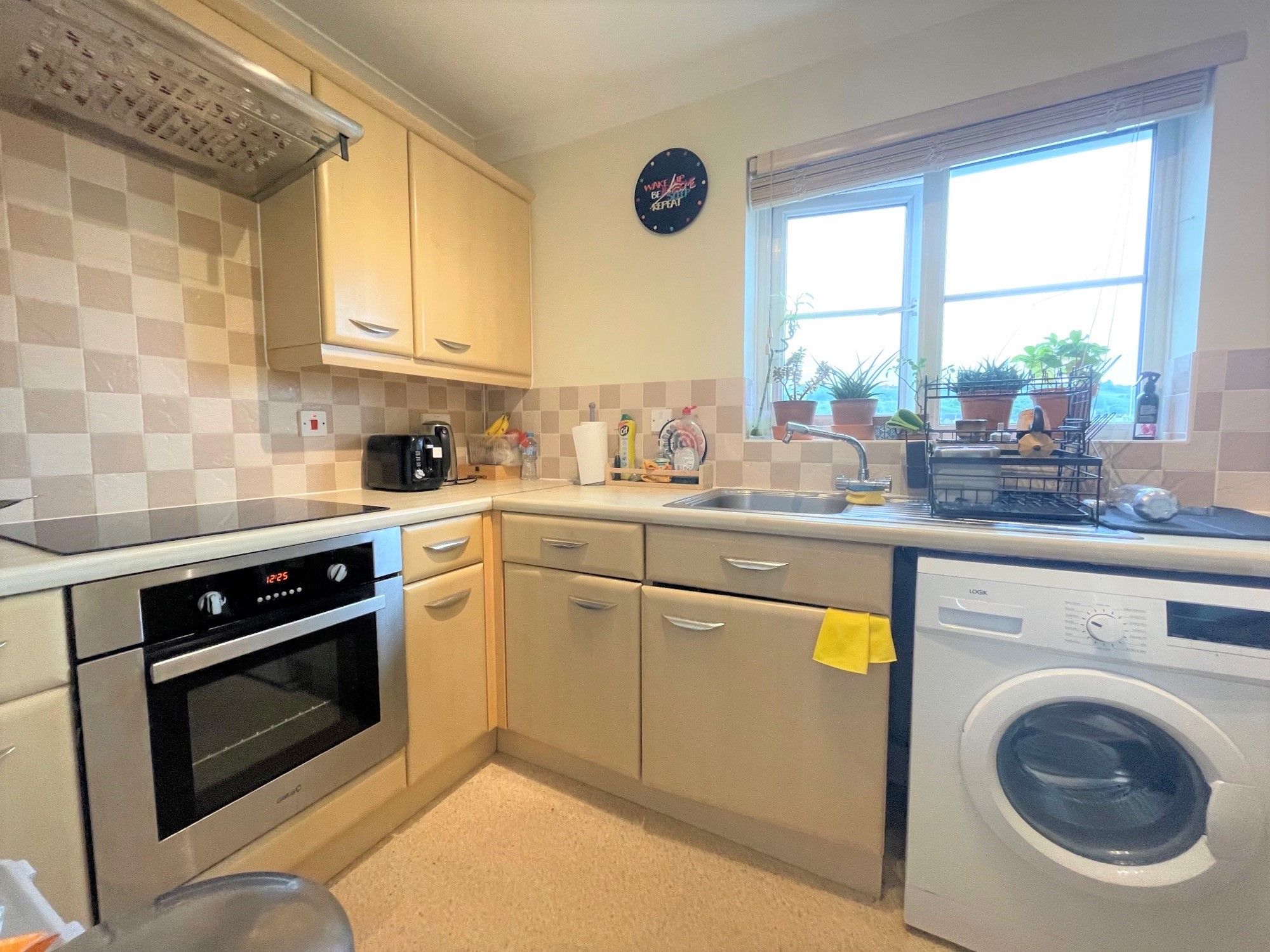 2 bed flat to rent in Bristol South End, Bedminster, Bristol BS3 Zoopla