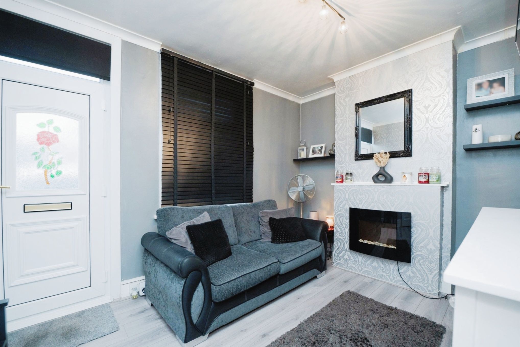 2 bed terraced house for sale in Richmond Road, Grays RM17 Zoopla