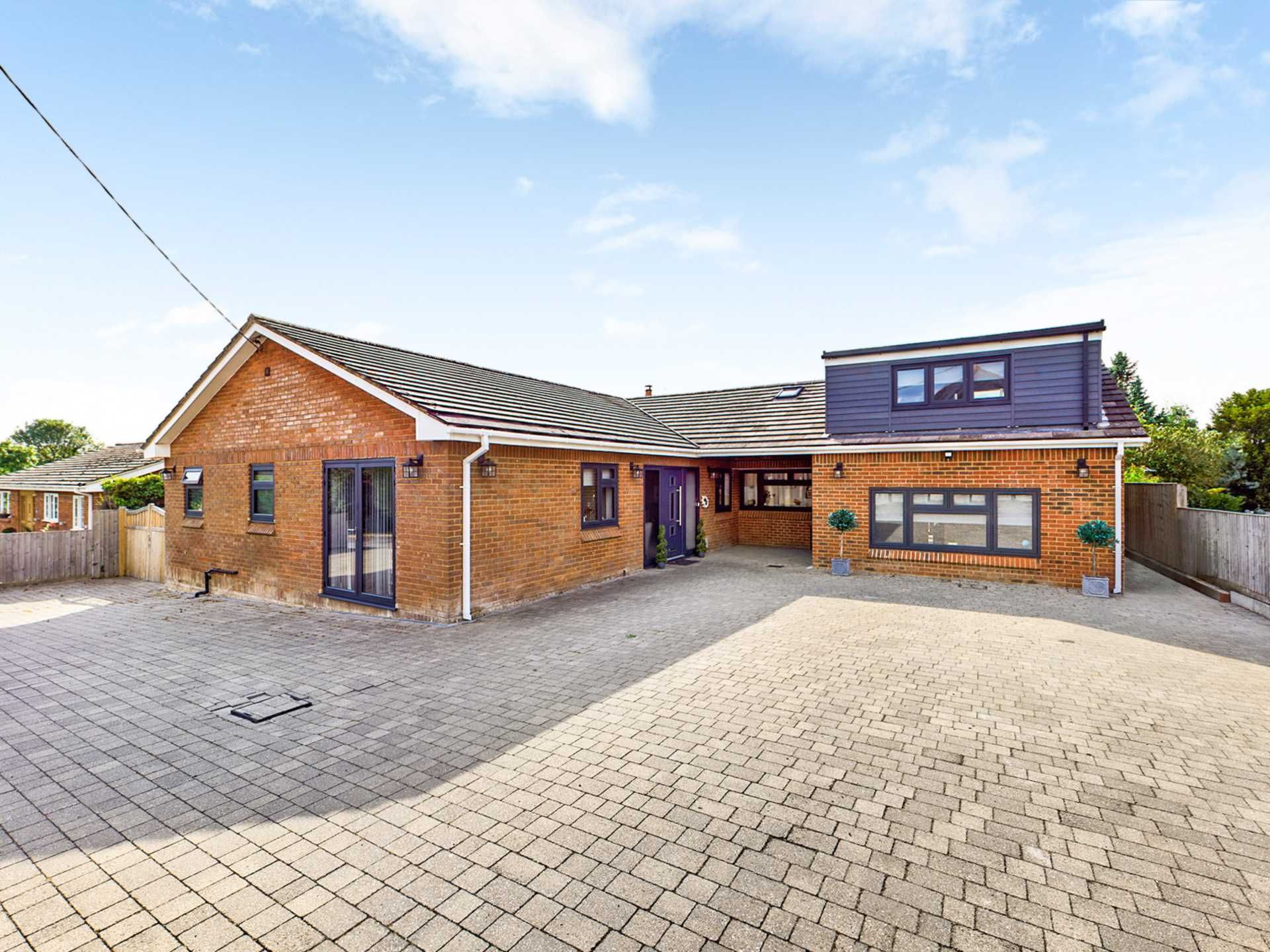 6 bed detached house for sale in Morton Close, North Marston MK18 Zoopla