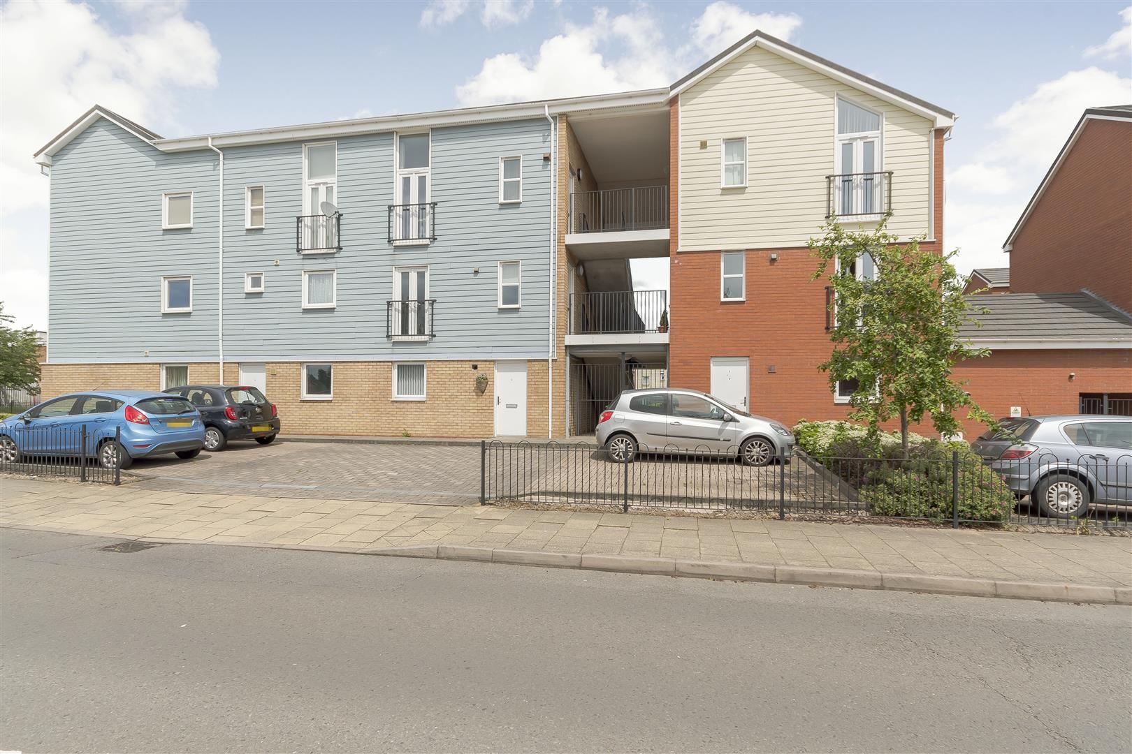 1 bed flat for sale in Tangmere Drive, Castle Vale, Birmingham B35 Zoopla