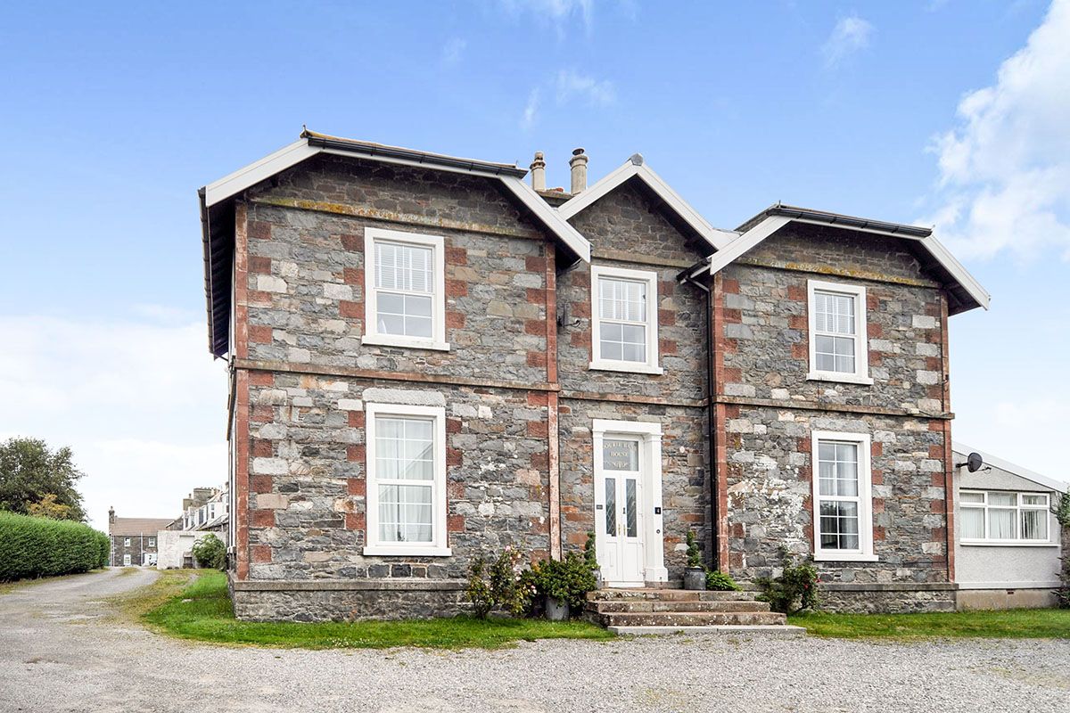 2 bed flat to rent in Dourie Bank House, Mount Pleasant, Newton Stewart