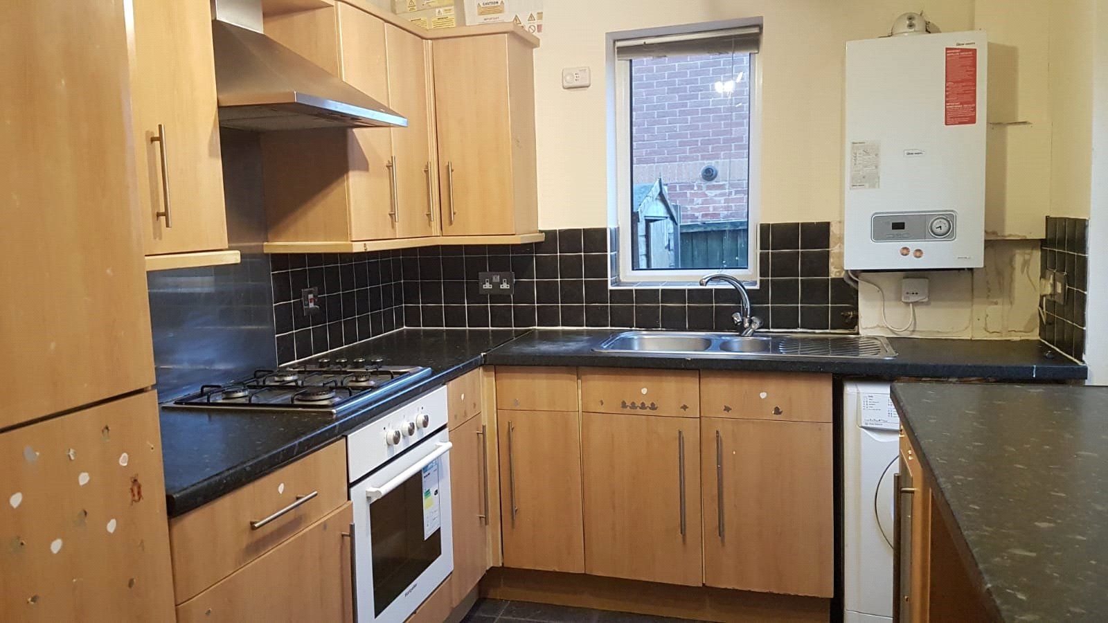 2 bed semidetached house to rent in Notre Dame Gardens, Blackburn