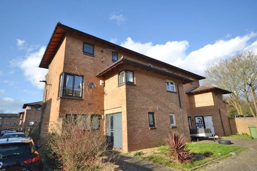 Room to rent in Bridgeford Court, Oldbrook, Milton Keynes