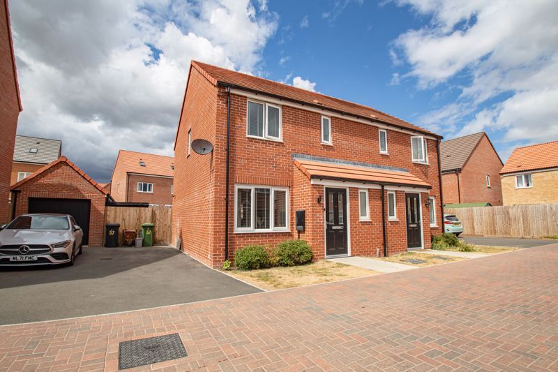 3 bed semidetached house for sale in Orfeus Drive, Cardea