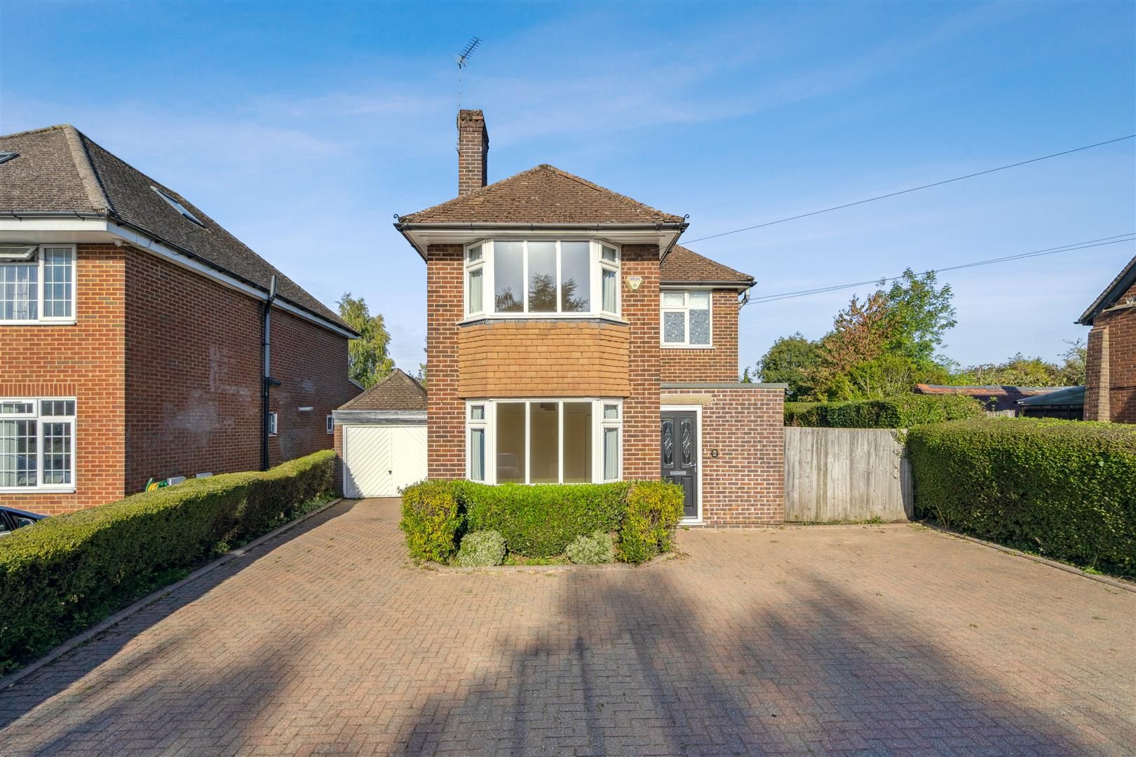 3 bed detached house to rent in Marlow Road, High HP11 Zoopla