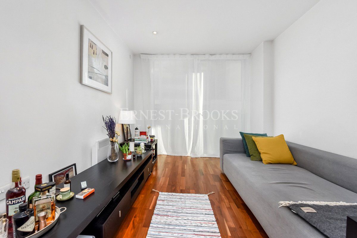 Luna House, 37 Bermondsey Wall Wes SE16  