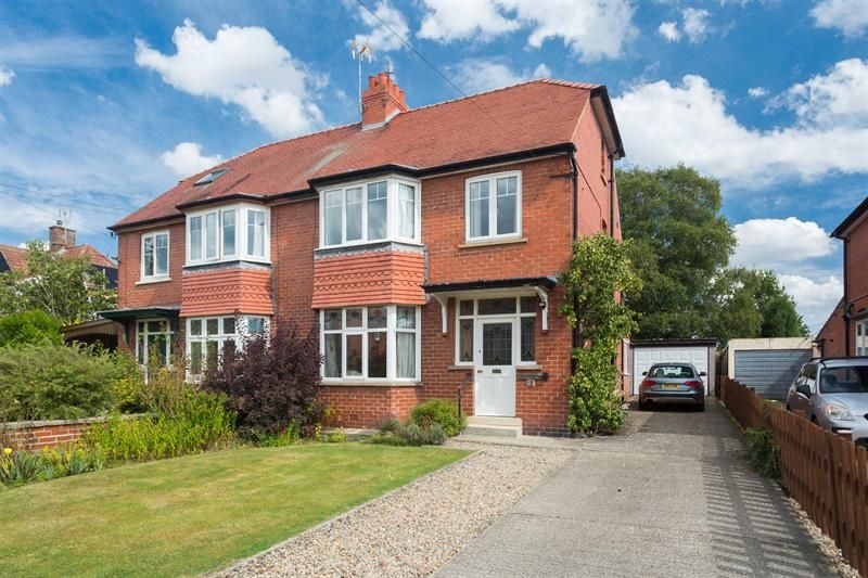 3 bed semidetached house for sale in Beacon Park, First Avenue