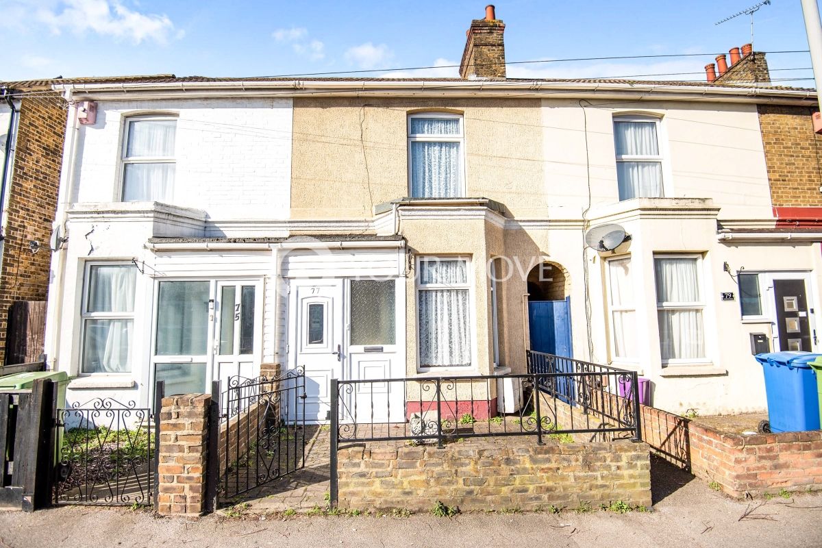 3 bed terraced house for sale in Murston Road, Sittingbourne, Kent ME10