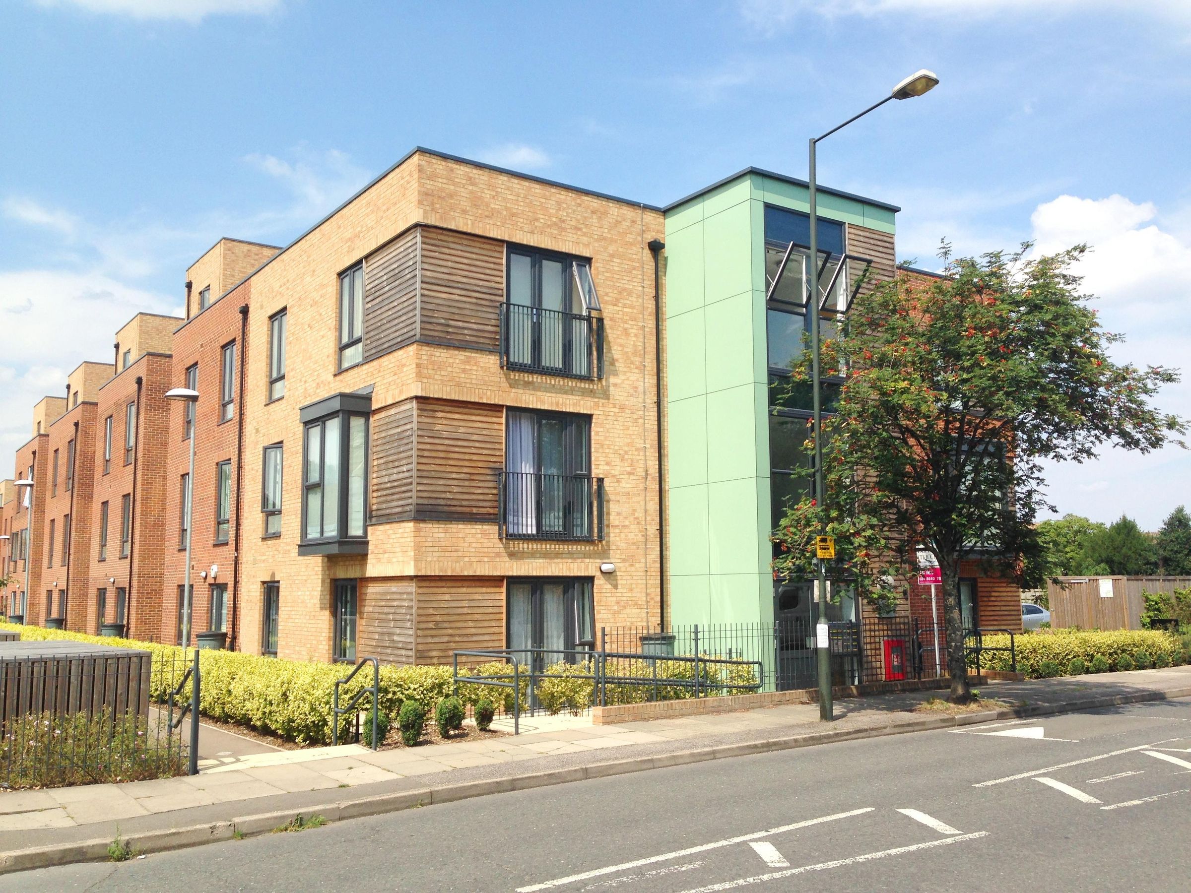 1 bed flat to rent in Cedars Avenue, Mitcham CR4 Zoopla