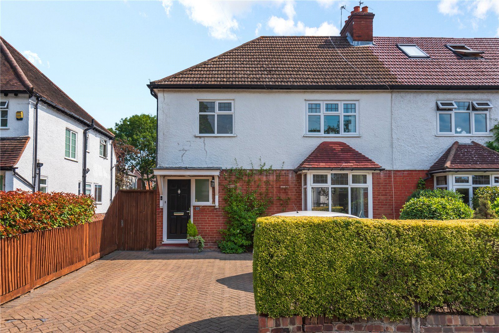 3 bed semidetached house for sale in Ickenham Close, Ruislip
