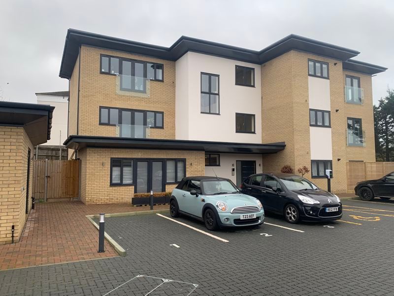 One Bedroom Flat, Albert Road, London SE9  