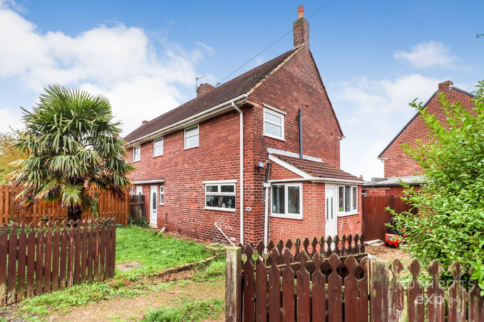 3 bed semidetached house for sale in Rose Avenue, Upton WF9 Zoopla