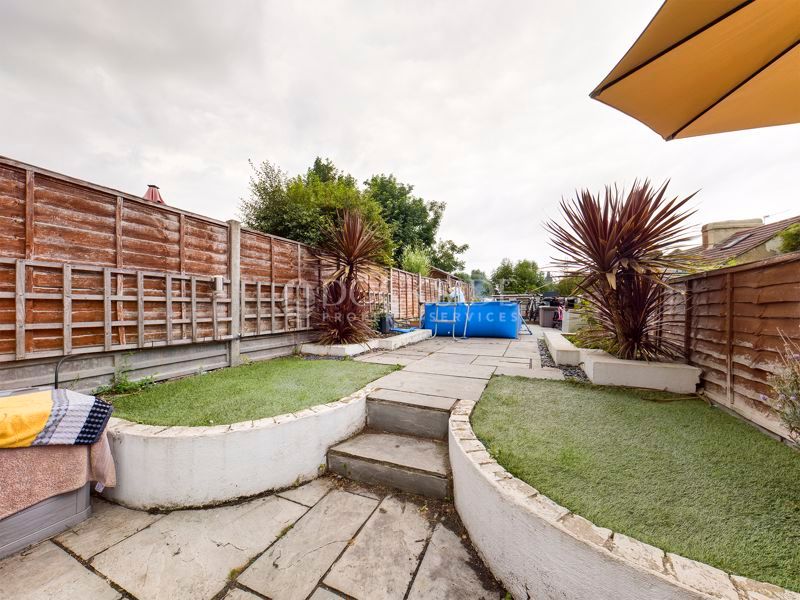 2 bed terraced house for sale in Windmill Street, Strood, Rochester ME2