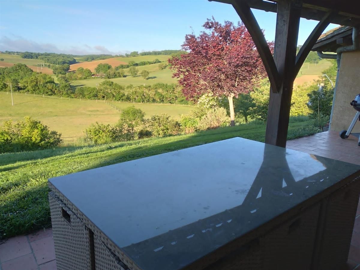 Le Parent, 32450 Lartigue, France SW17  