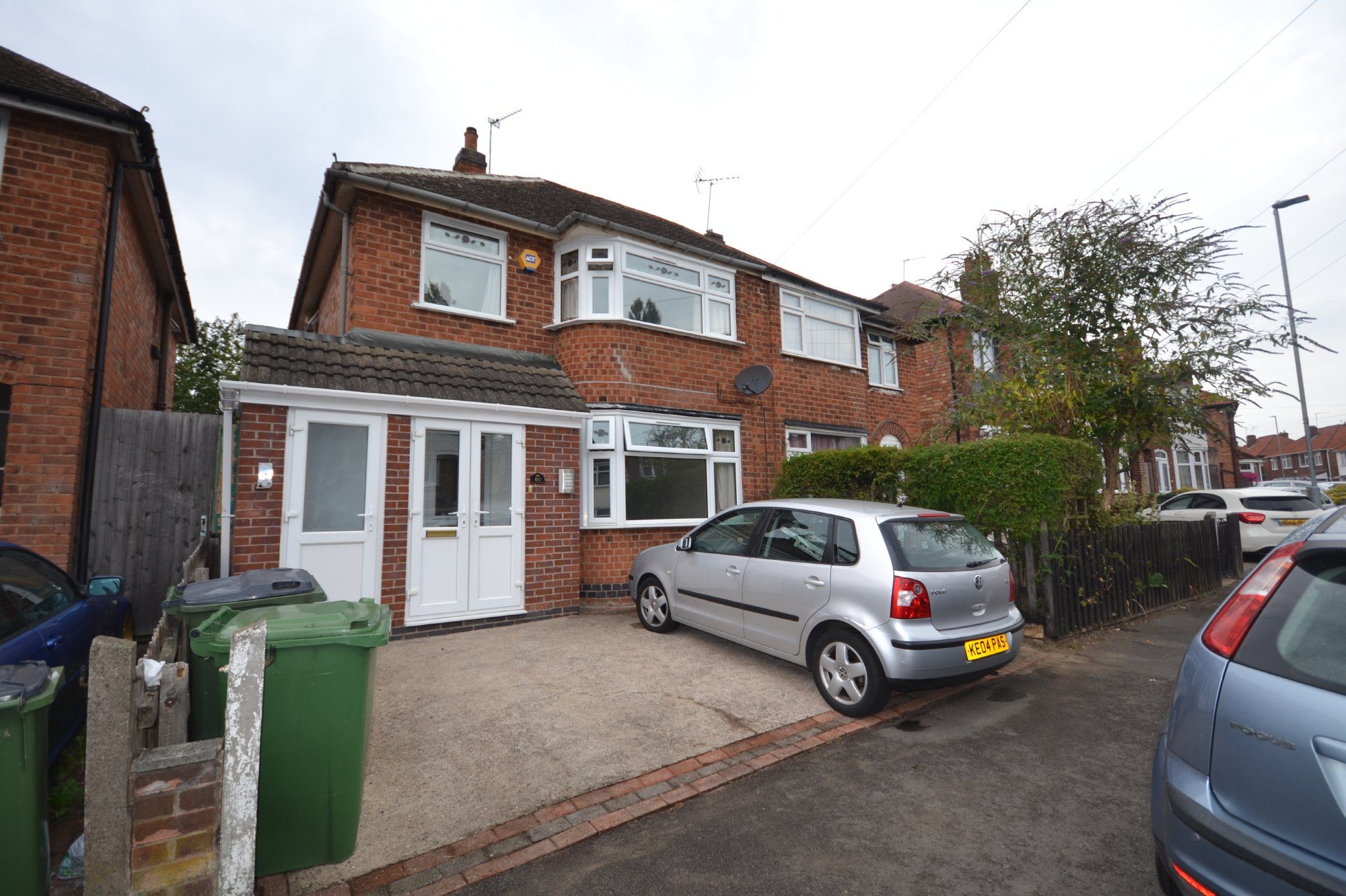 3 bed semidetached house to rent in Ravenhurst Road, Braunstone
