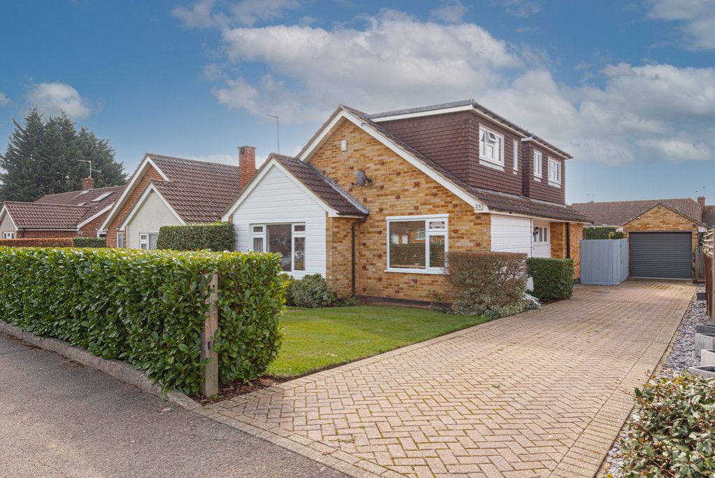 4 bed detached house for sale in The Garstons KT23 Zoopla