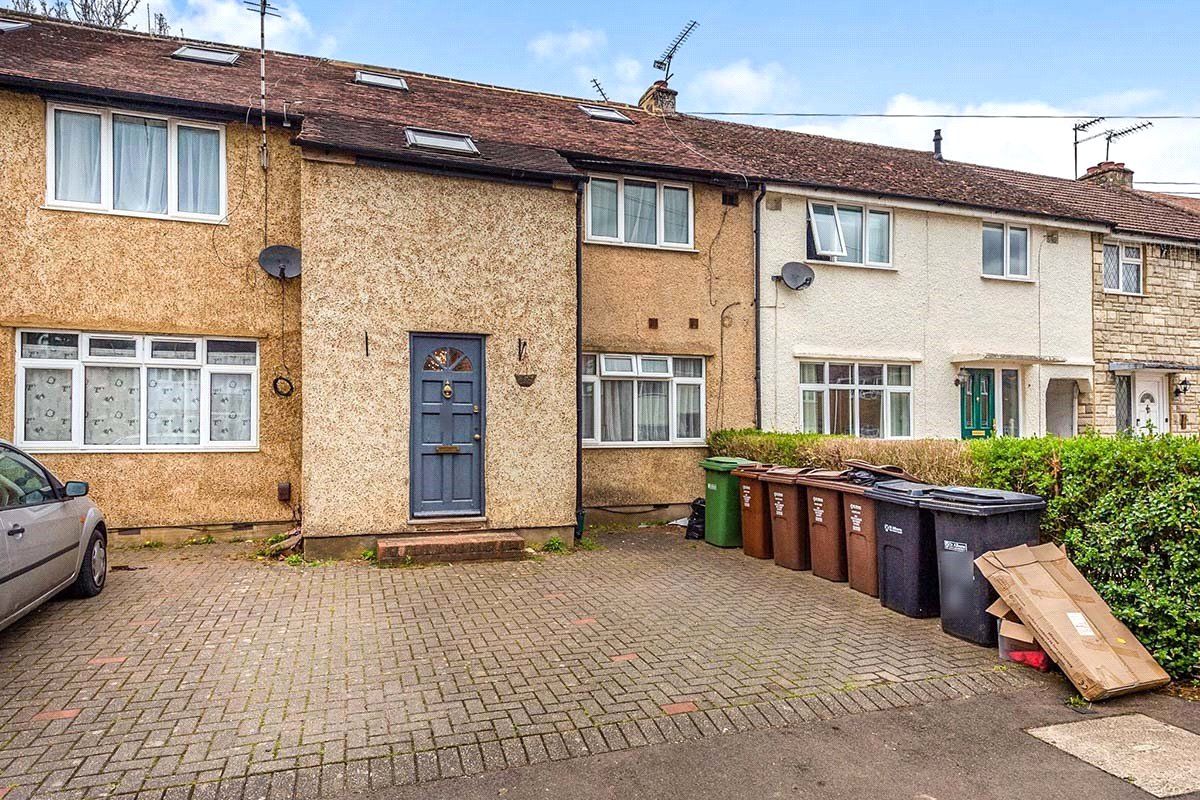 Studio to rent in Kings Road, London Colney, St. Albans, Hertfordshire AL2 Zoopla