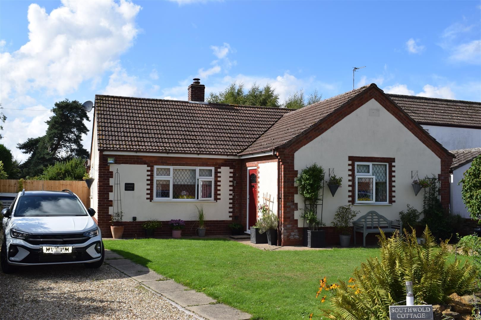 3 bed detached house for sale in Old Gallamore Lane, Middle Rasen