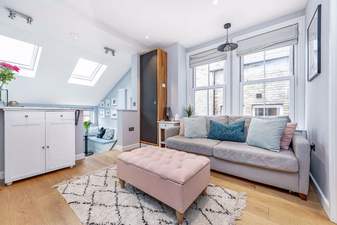 Coverton Road, Tooting, London SW17  