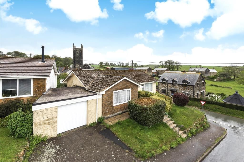 2 bed detached bungalow for sale in Grylls Park, Lanreath, Looe