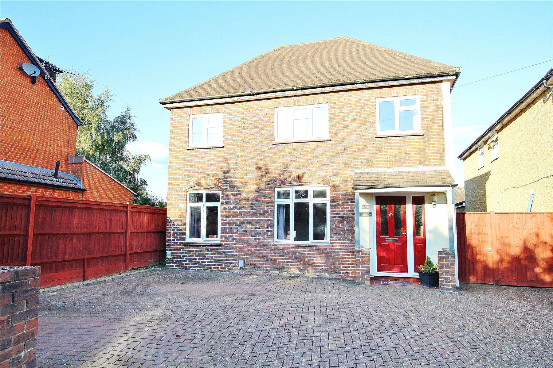 4 bed detached house for sale in Knaphill, Woking GU21 Zoopla