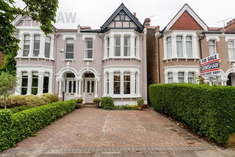 Egerton Gardens, St Stephen's Area, Ealing W13